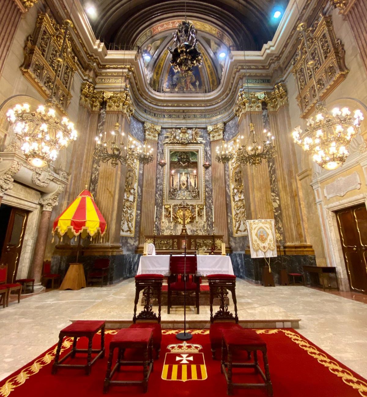 Alfombra de iglesia personalizada para la Basílica de la Merced