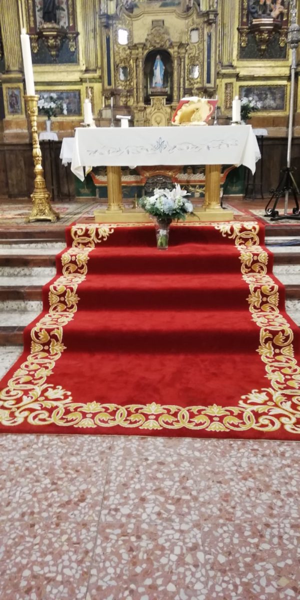 alfombra personalizada para altar de iglesia