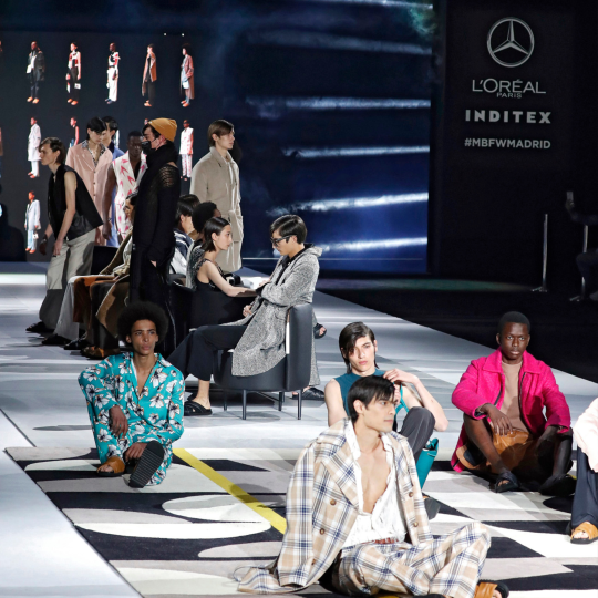 Alfombras y moquetas para pasarelas de moda